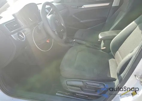 2016 Volkswagen Passat S z USA, uszkodzony, nr VIN 1VWAS7A32GC013404